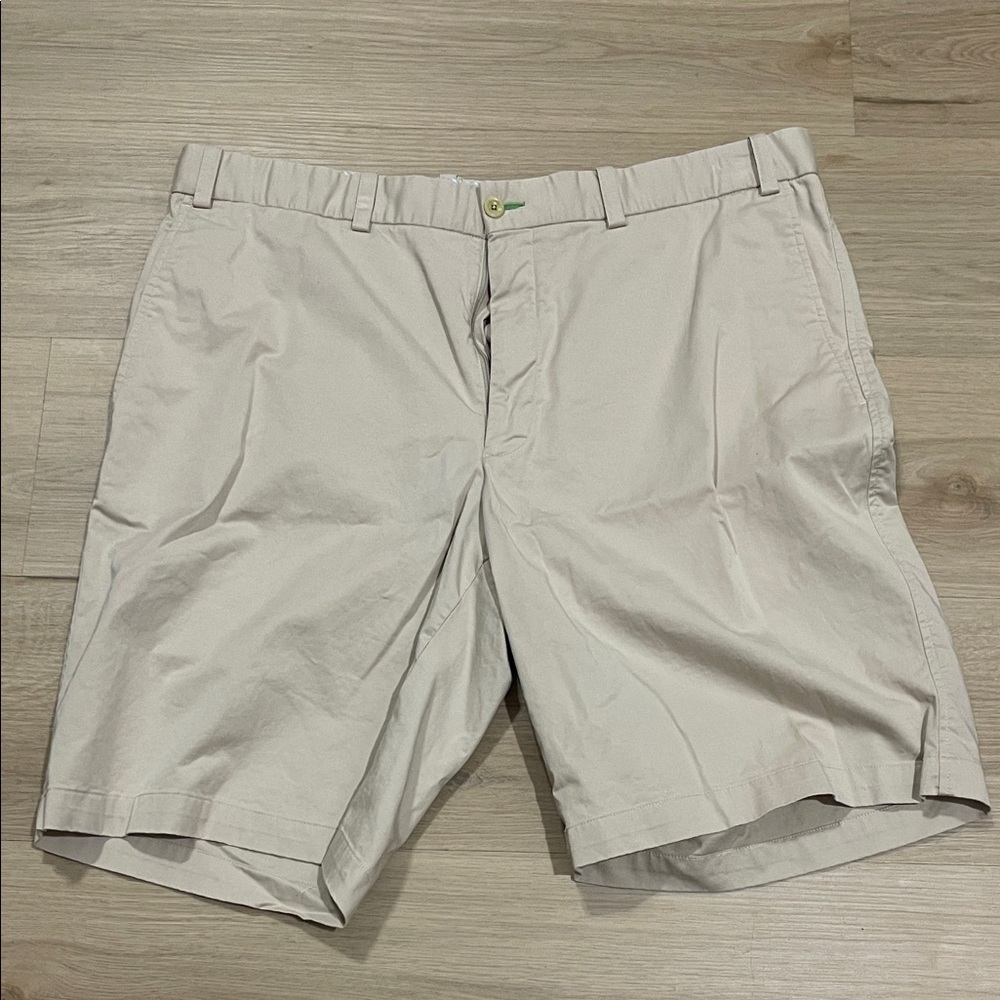 Men's Classic Tan Flat Front Shorts